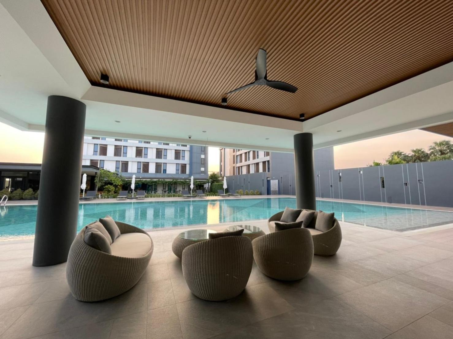 Blue Rabbit Hotel Chanthaburi Exteriör bild